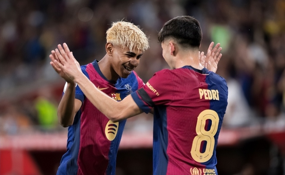 曼联第一季度总营收为1.403亿英镑，较去年同期有所下降