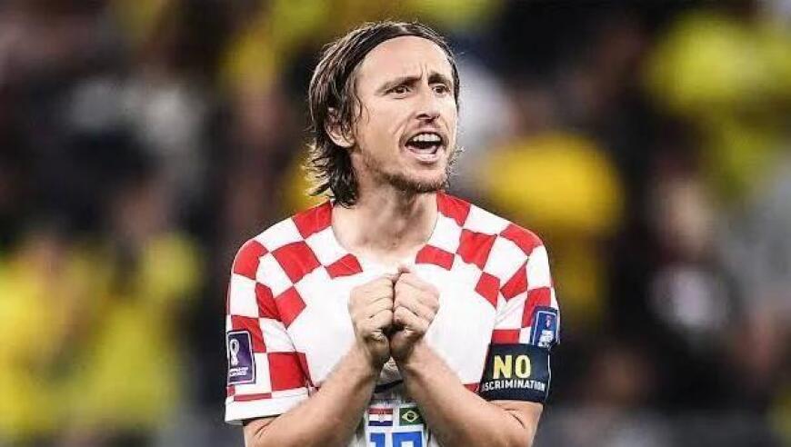 南野拓实：佐野海舟的传球很棒；我们本场战术重点就是抢开局